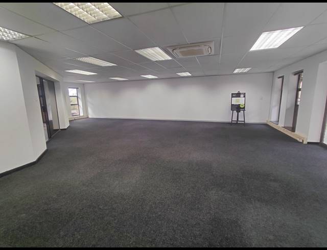 149M² OFFICE TO LET IN HURLINGHAM